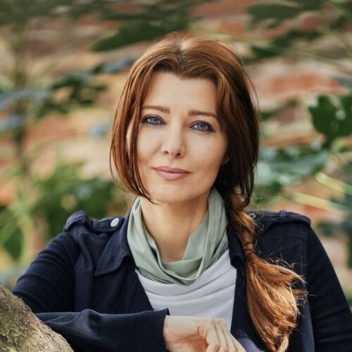 Elif Shafak keynote speaker