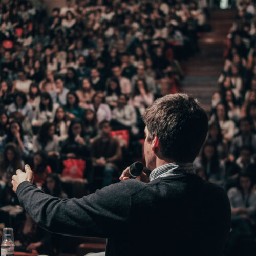 How to book the perfect motivational speaker